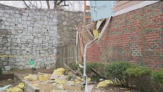 Car crashes into Norcross apartment complex, authorities investigating