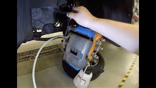 Changing Brake Fluid (Bleeding Air or Flushing Oil Fluid)