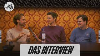 Bong Teggy vs Hiding John ⎪ Interview @ Event Name oder Stadt ⎪ DLTLLY