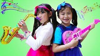 Emma & Jannie Pretend Play w/ Guitar & Saxophone Music Toys & Sing Kids Songs Nursery Rhymes