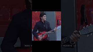 SRK with Guitar️️#shahrukh #shahrukh_khan#shahrukhan#shahrukhkahn#srk#srkfan#srkstatus#srksongs#yt