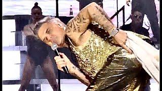 #Robbie #Williams Let Me Entertain You Front of stage XXV Tour 2023  02/16/23 live concert Frankfurt