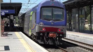 2023 - IT - Departure of Trenitalia 464 loco with a regional train, in Follonica