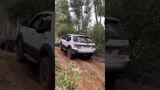 Offroading to the peak . #magpie #vattavada R&T Offroad Club Fundrive Scenarios #fortuner