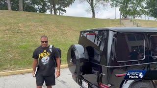 Russell Wilson reports to Steelers training camp