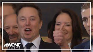 Elon Musk gives thumbs up at Trump's Mars mission promise