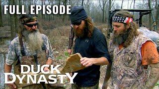 Duck Dynasty: BEAVERS cause TROUBLE for the Robertson's (S1, E7) | Full Episode