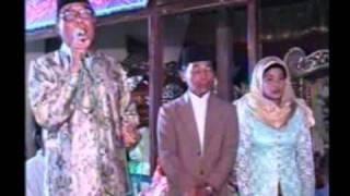 Kenangan Pesta Pengantenku 8 oct 2002 part 8.flv