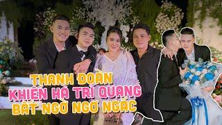 Thanh Đoàn từ sân khấu bước ra, khiến Anh Quang bất ngờ ngơ ngác luôn vì nghĩ Đoàn đang bên kia