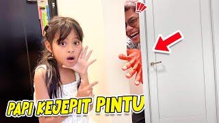 TOLONG!! TANGAN PAPI KEJEPIT PINTU SAMPAI KELUAR DAR4H!!