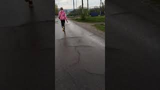 Замедленный и ускоренный бег девочки, slow fast motion of girl