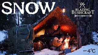 FREEZING SOLO BUSHCRAFT CAMP / Open Zeltbahn Shelter ️️