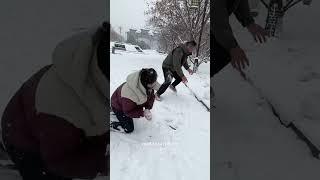 去年的今天大雪纷飞，看到去年那场雪的视频还挺怀念那个冬天下雪了 冬天 一场大雪美如画