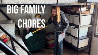 Big Family House Cleaning & Chores - Adventuring Family of 12