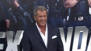 Mel Gibson Presenting at The Golden Globes is Causing Social Media Outrage