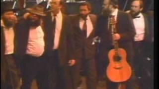 Mordechai Ben David (MBD) Dances with R' Shlomo Carlebach OBM - מרדכי בן דוד