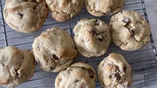 How to Make the BEST Chocolate Chip Cookies (& Recipe)