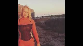 Photos of women in wetsuits 54