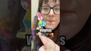 Vlogmas Day 20: Making a DIY Hei Hei cake topper #holidayswithyoutube