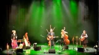 Bridget Flynn - AVELSINN Live Karavan Théâtre