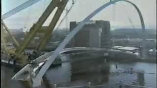 Hercules carrying the Gateshead Millenium Bridge