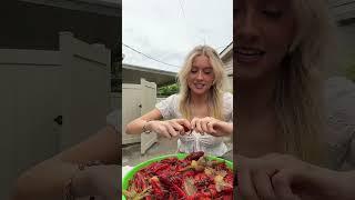 MADISON AND CALLEY BLUE ROCK PAPER SCISSORS EAT! COLLAB  #Crawfish #crawfishboil