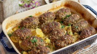 A Greek Classic One-Pan Dinner: Beeftekia me Patates Lemonates