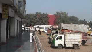 GAMBLING near RG City Centre in front of Pahar Ganj Police Station