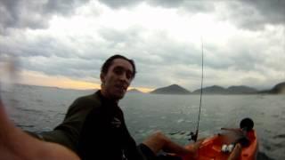 Pescaria de caiaque corrico Kayak Fishing Tales trolling