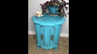 A Fresh Bo-Ho Look for a Round Sidetable