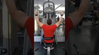 Wide Grip Lat Pulldowns To Grow Wings And Fly Away!