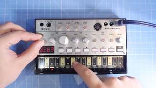  Korg Volca Bass - Cheap Acid Bass? Knockoff TB-303?