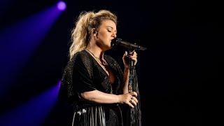 Kelly Clarkson Live: Las Vegas Concert Residency 2023 - Chemistry