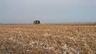 2021 corn harvest with a JOHN DEERE 6620 TITAN 2