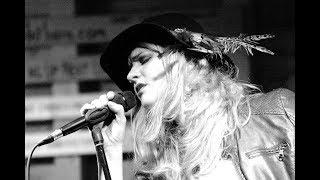 Elles Bailey - Time's a Healer - Live at Little Rabbit Barn