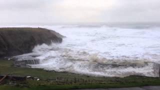 Staxigoe Harbour Waves