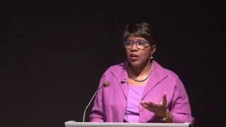 Gwen Ifill talks politics and media at Colorado College