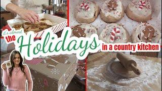 It's almost time y'all!  Overnight Gingerbread Sweet Rolls & MORE Holiday Kitchen Happenings