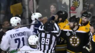 Ryan Kesler vs Dennis Seidenberg Jun 6, 2011