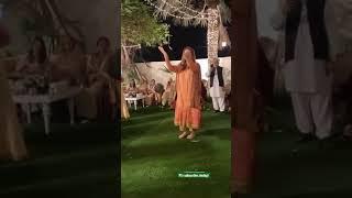 Behroz Sabzwari's wife dance in Minha Tariq Pre Wedding festivities