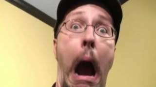 The Nostalgia Critic Summarizes "Seinfeld"