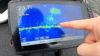 How to Use Garmin Livescope to Catch Fish - Smallmouth Bass Fishing