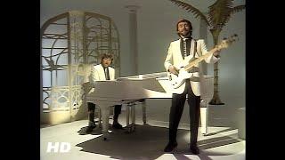 Chas & Dave - Ain't No Pleasing You (Official HD Music Video)