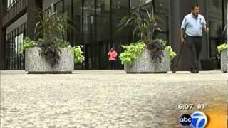 Daley Center planters