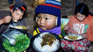 manjita cooks dinner after collecting firesticks @shepherdlifeofnepal