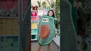 Making a giant avocado bed for my cat part 1! #crochet #cat #shorts