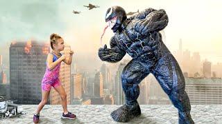 Little Gymnast Girl vs Venom Bodybuilder! Insane Fight Scene!