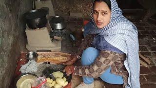 Indian Village Winter Rainy Day Special - ब्रेड पकोड़े - Desi Indian Life