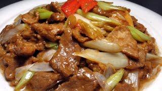 The chef teaches you the home-cooked method of "scallion fried lamb", the steps are detailed,