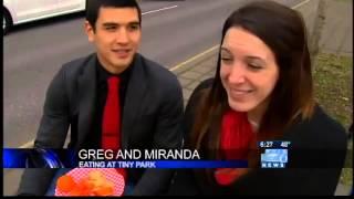 Couple eats mini food at world's smallest park for V-Day